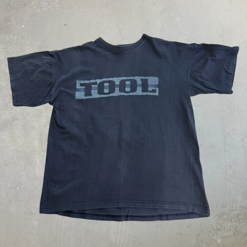 J- Vintage '96 Tool Smoke Box Reprint Graphic Made In China Artimonde Tag Tee - XL (fits L) made by HG Vintage