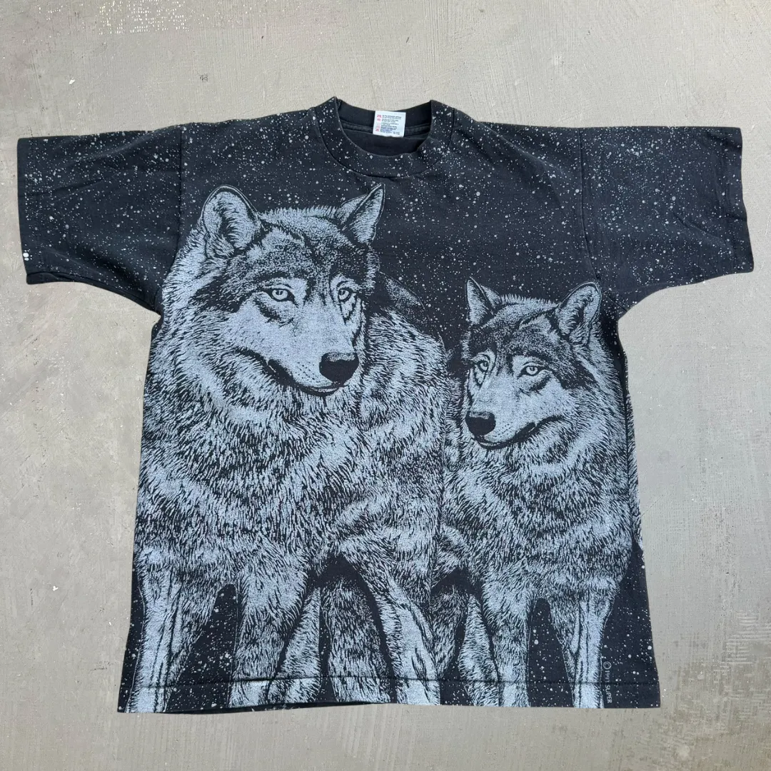 J- Vintage '93 Wolves & Snow All Over Print Fruit Of The Loom Tag Single Stitch Tee - L sold by HG Vintage
