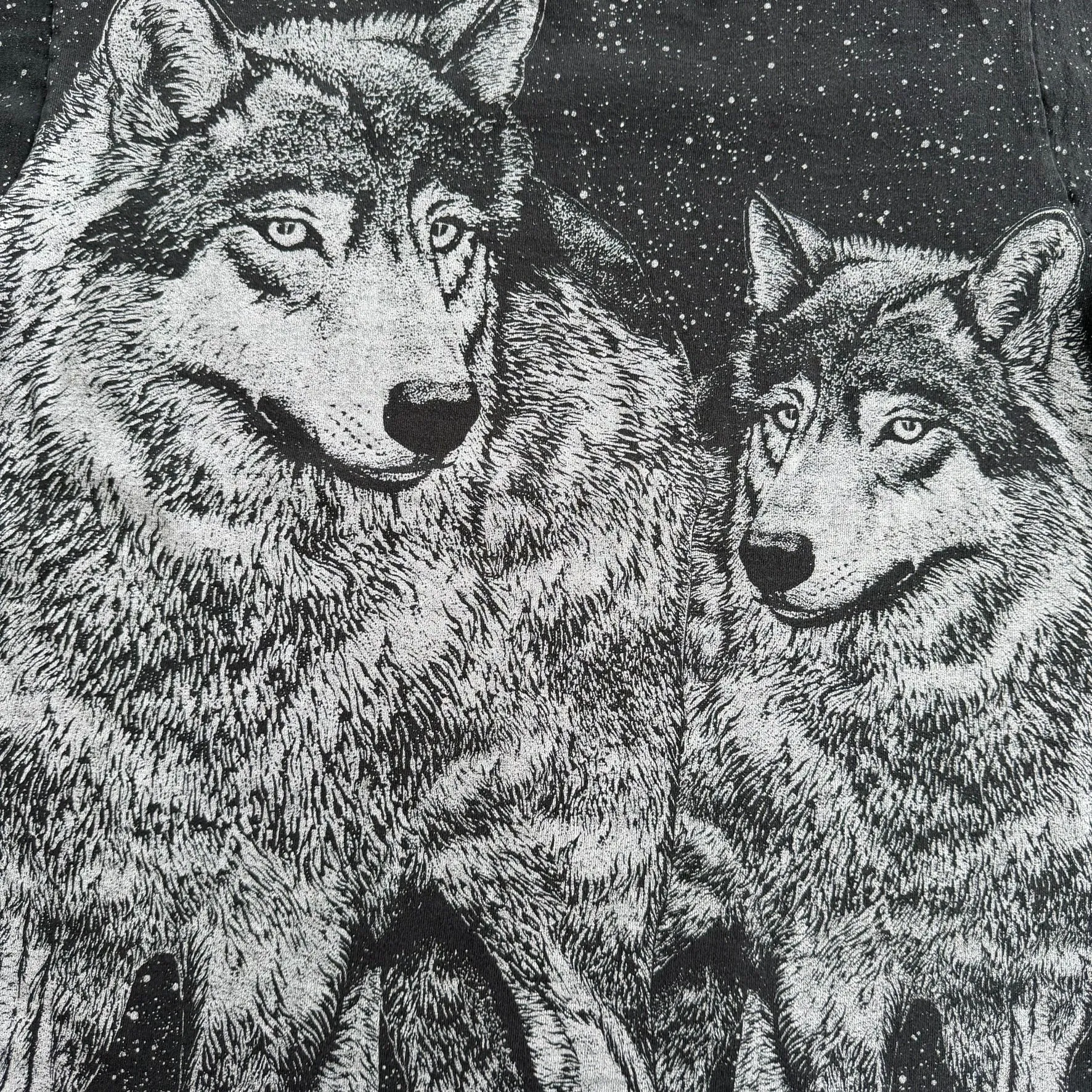 J- Vintage '93 Wolves & Snow All Over Print Fruit Of The Loom Tag Single Stitch Tee - L sold by HG Vintage product image thumbnail 2