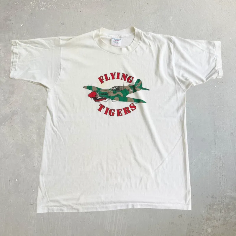 J- Vintage Flying Tigers Squadron Fighter Plane Graphic Made In USA Single Stitch Tee - XL made by HG Vintage