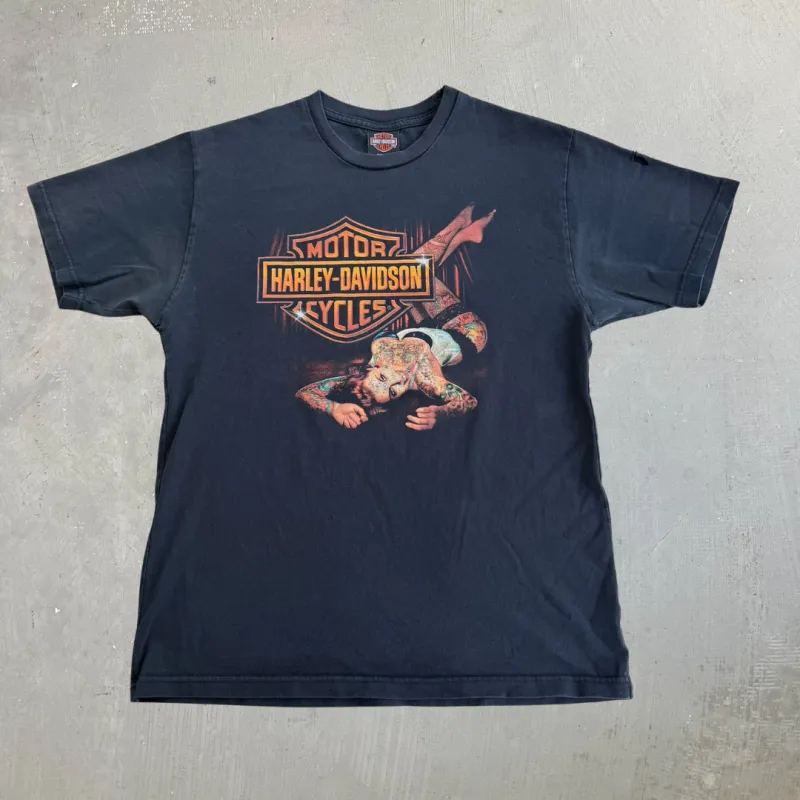 J- Vintage Harley Davidson Logo & Tattooed Woman Graphic Tee - L made by Harley-Davidson