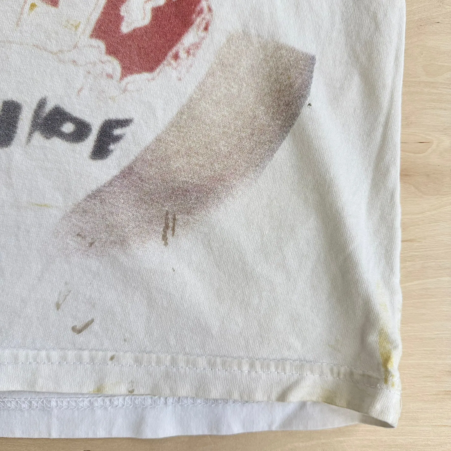 J- Vintage '05 Terry Fox Foundation Run 25 Years Of Hope All Over Print Tee - L sold by HG Vintage product image thumbnail 4