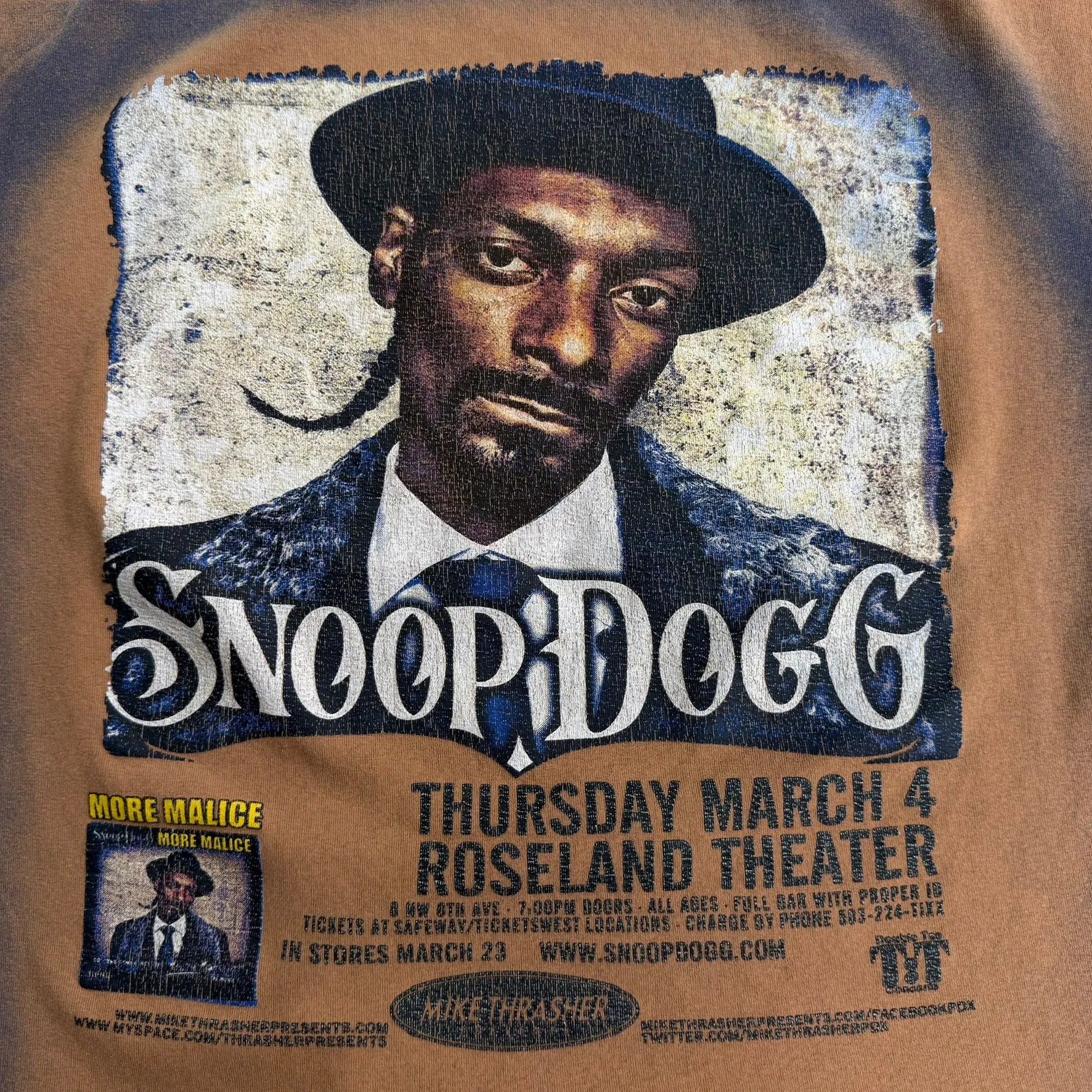 J- Snoop Dogg Boran Sake Collection Picture & Text Tee - 3XL (fits XL) sold by HG Vintage product image thumbnail 2