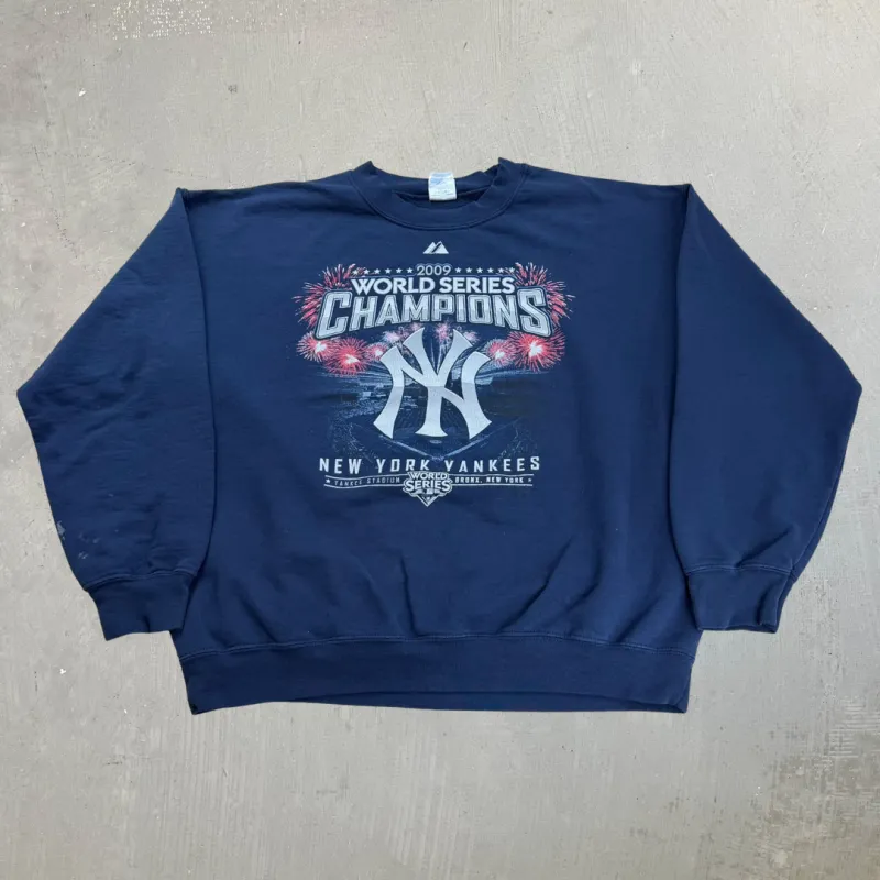 J- Vintage '09 New York Yankees MLB World Series Champions Graphic Crewneck - L made by HG Vintage
