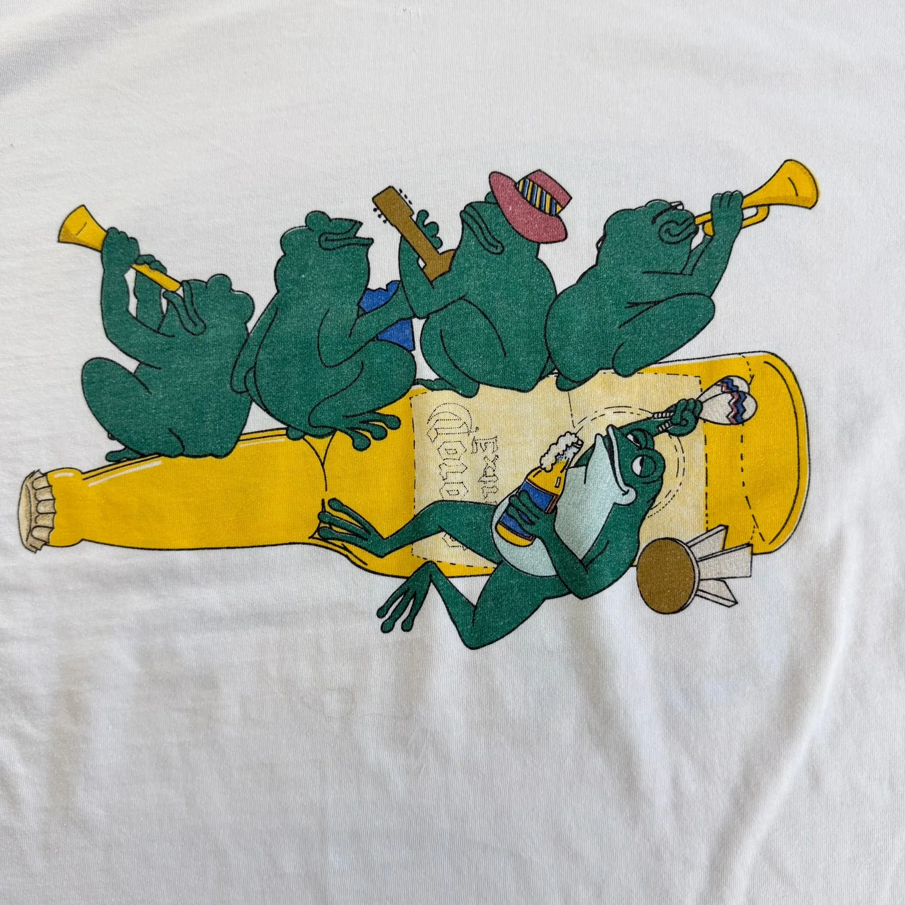 J- Vintage Corona Extra Frogs Beers & Fun Graphic Tee - XL sold by HG Vintage product image thumbnail 4