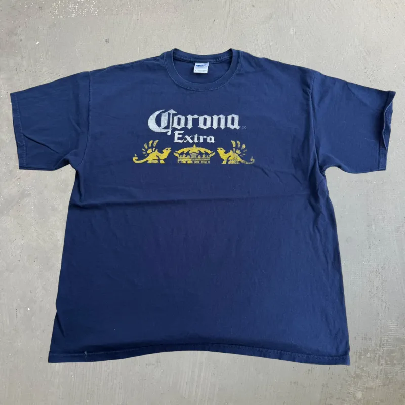 J- Vintage Corona Extra Logo & Text Graphic Tee - XL made by HG Vintage
