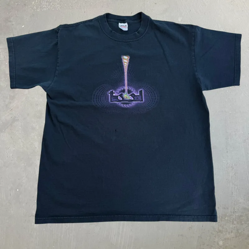 J- Vintage '04 TOOL Lateralus Graphic Red Anvil Tag Tee - L made by HG Vintage