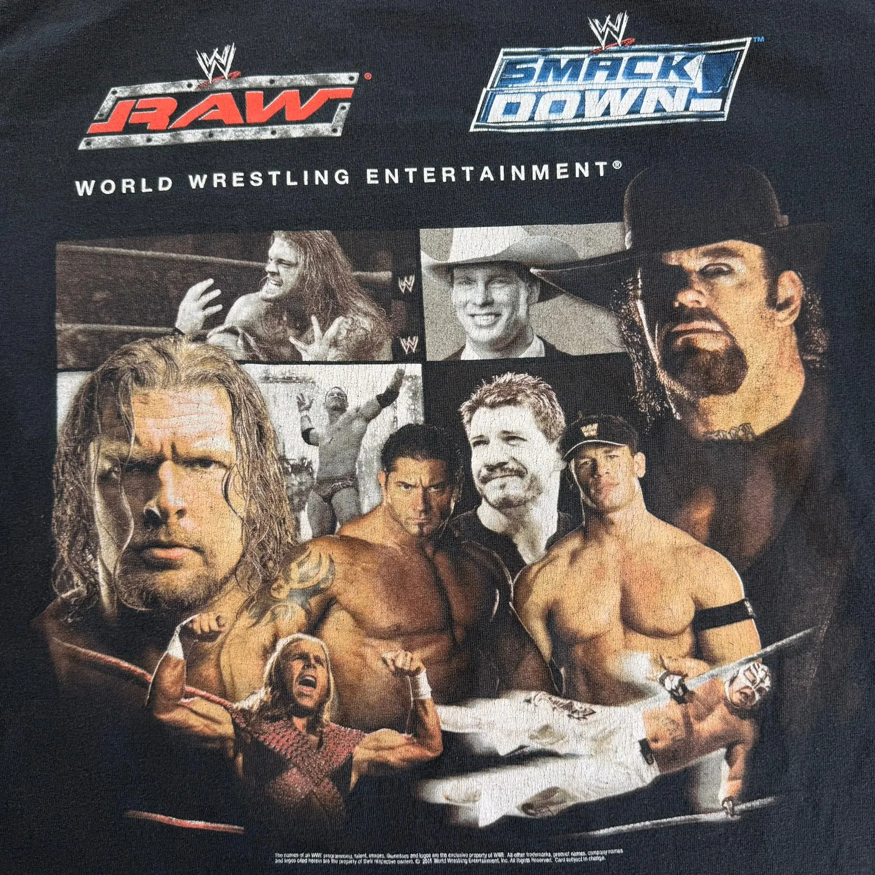 J- Vintage '04 WWE Raw & Smackdown Picture Graphic Tee - M sold by HG Vintage product image thumbnail 2