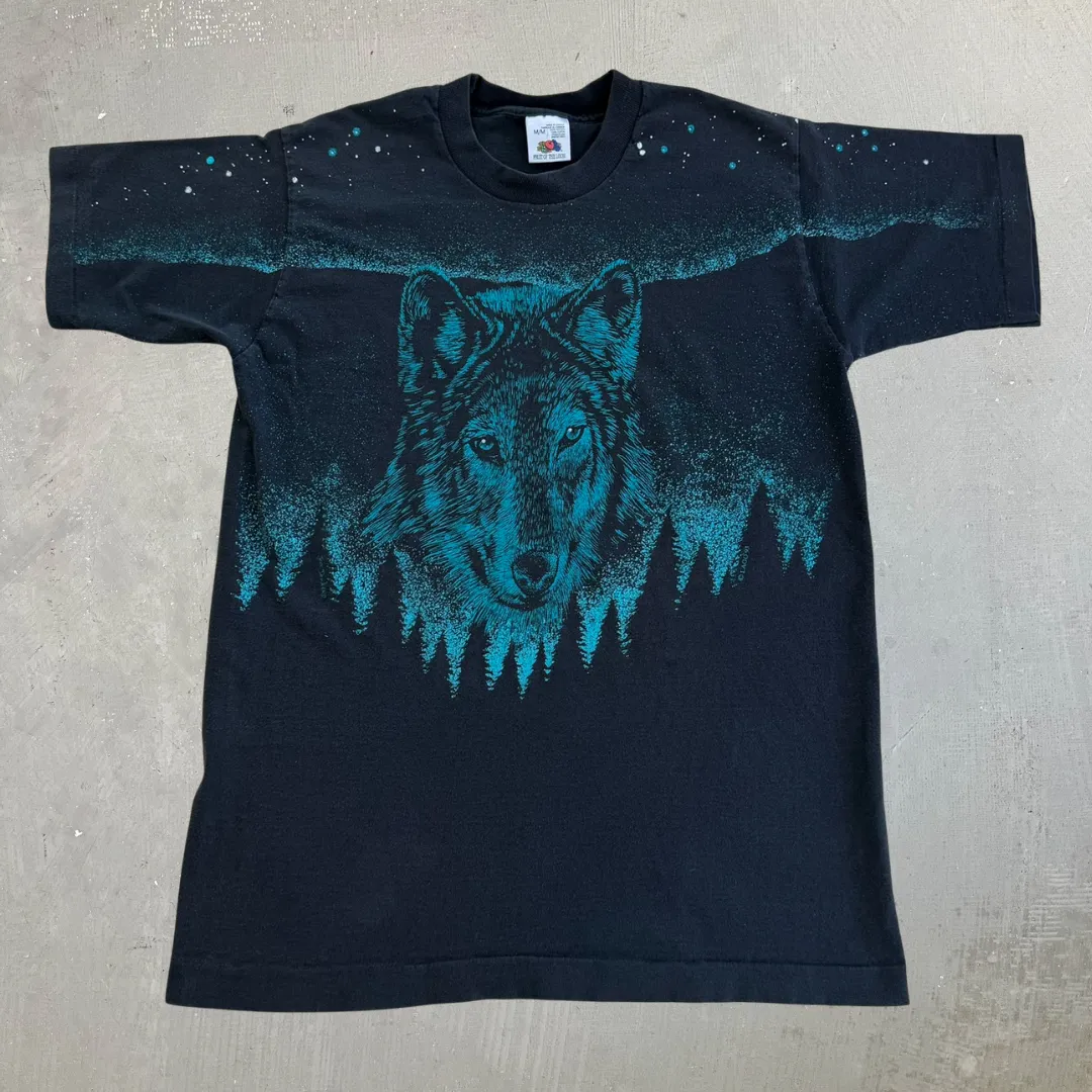 J- Vintage '93 Lago Wolf & Forest Jumbo Print Single Stitch Tee - M sold by HG Vintage