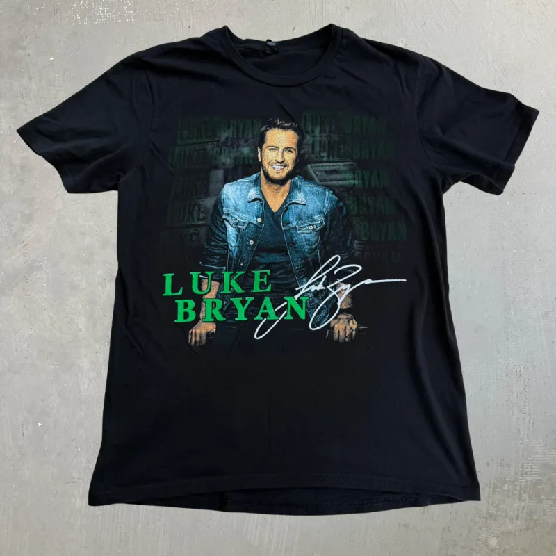 J- '15 Luke Bryan Kick The Dust Up Tour Picture Tee - L made by HG Vintage