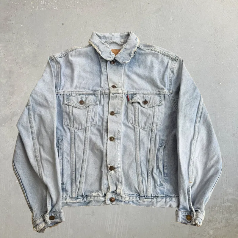 J- Vintage Levi's 70503 0206 Trucker Denim Jacket - M made by HG Vintage