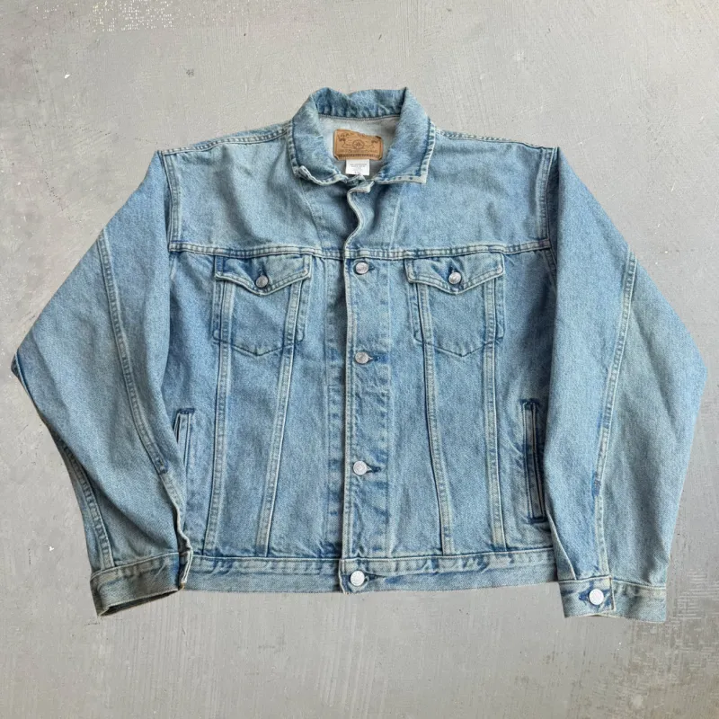 J- Vintage Gap Denim Trucker Denim Jacket - L made by HG Vintage