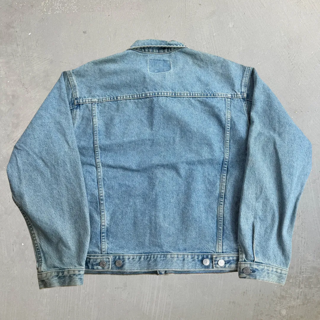 J- Vintage Gap Denim Trucker Denim Jacket - L sold by HG Vintage product image thumbnail 2