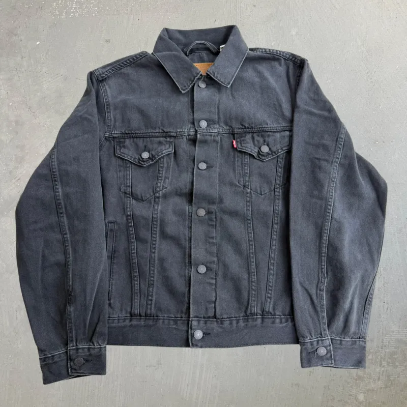 J- Levi's Vintage Fit Black Denim Jacket - M made by HG Vintage