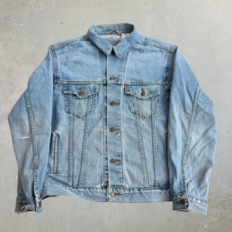 J- Vintage Levi's Standard Trucker Denim Jacket - L made by HG Vintage