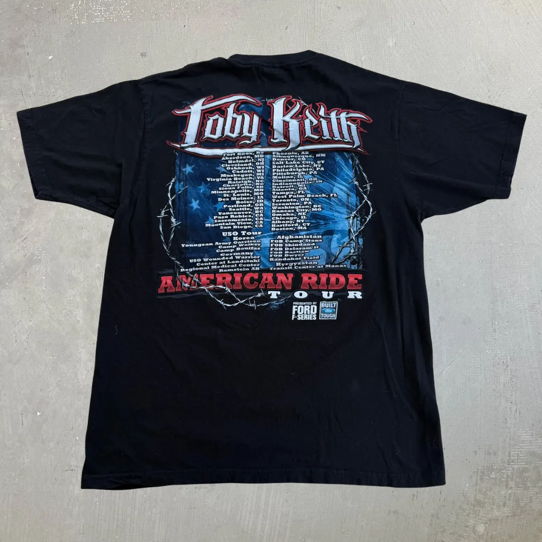 J- Vintage '10 Toby Keith American Ride Tour Picture Tee - L sold by HG Vintage product image thumbnail 3