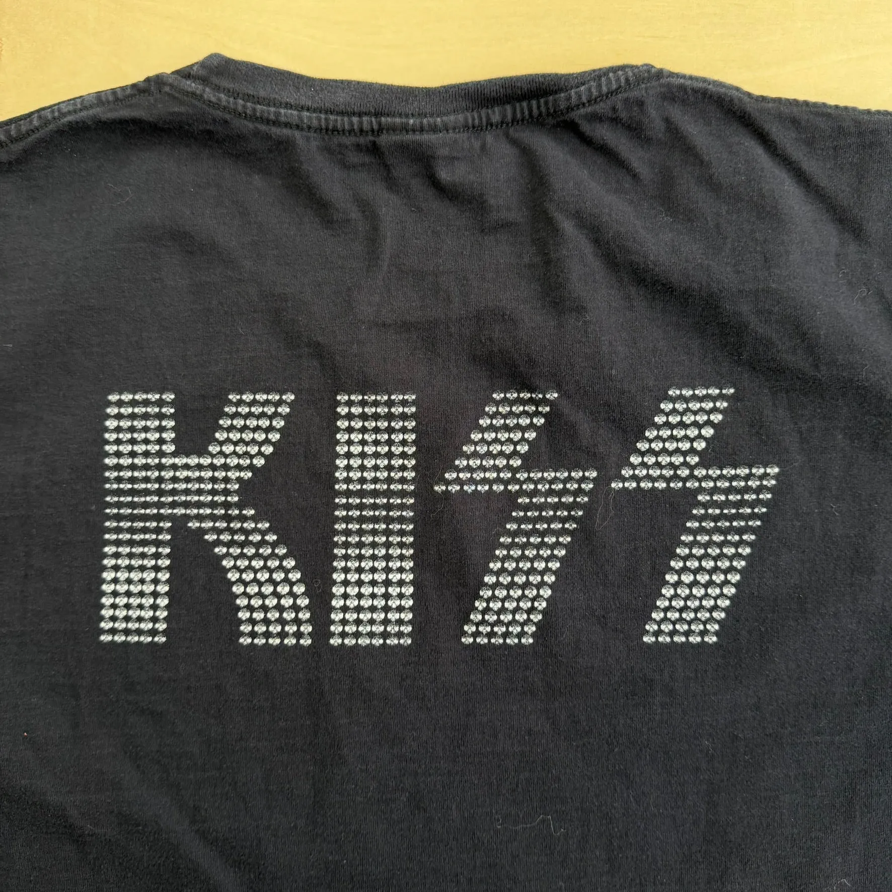 J- Vintage Kiss Bootleg Text & Graphic Yeah Rock Tag Long Sleeve Tee - XL sold by HG Vintage product image thumbnail 4
