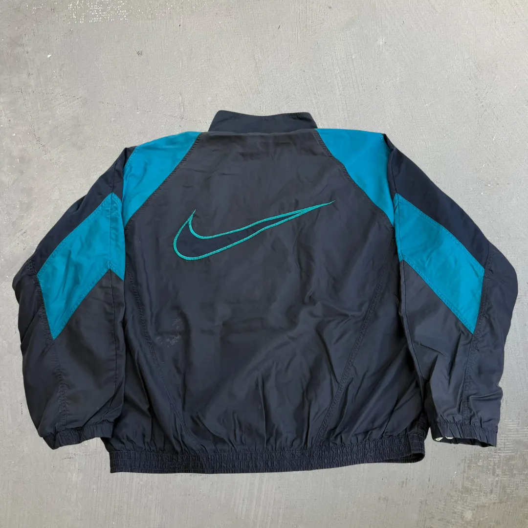 J- Vintage 90s Nike Black/Teal Lightweight Zip Up Jacket - XL sold by HG Vintage product image thumbnail 4