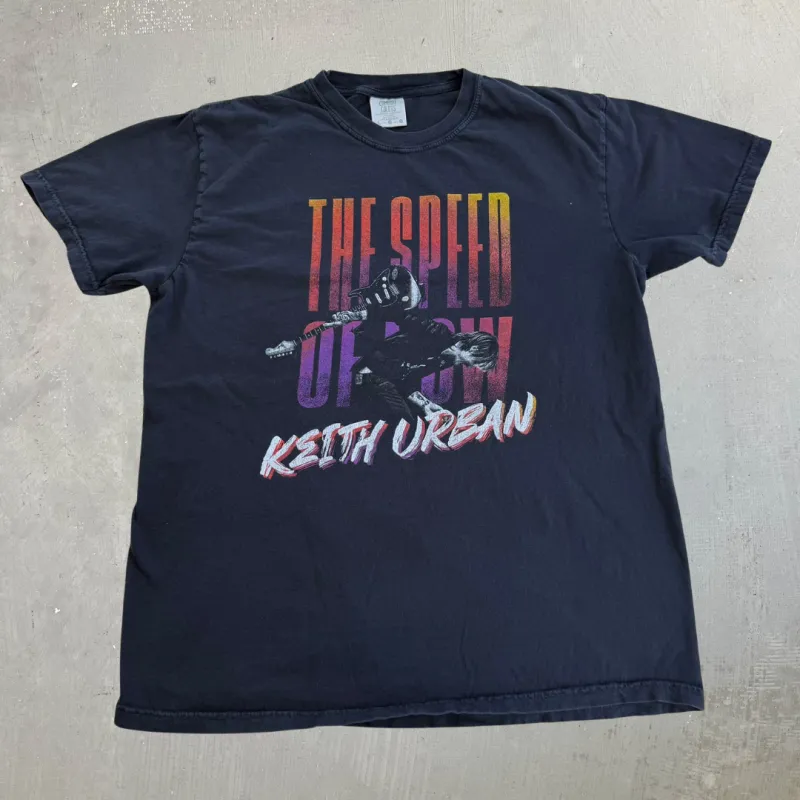 J- '22 Keith Urban The Speed Of Now Tour Picture Graphic Tee - L made by HG Vintage