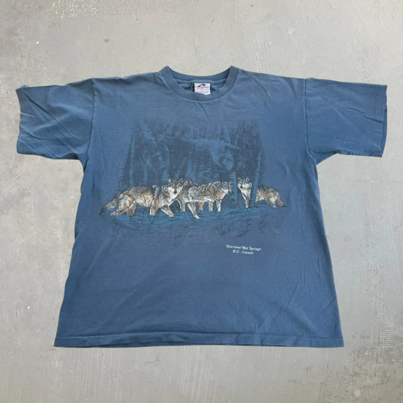 J- Vintage Harrison Hot Springs BC Wolves Graphic Single Stitch Tee - M made by HG Vintage