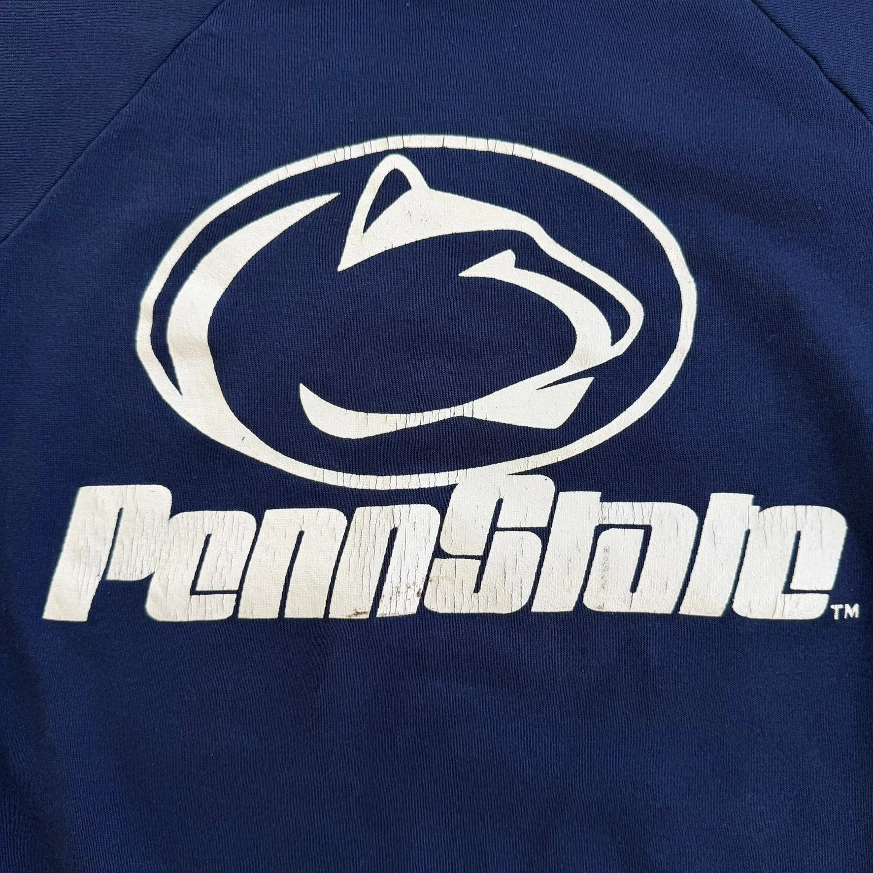 J- Vintage Penn State Nittany Lions Logo 7 Crewneck - M/L sold by HG Vintage product image thumbnail 2