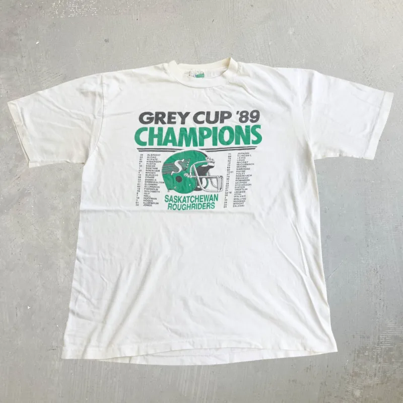 J- Vintage '89 Saskatchewan Roughriders CFL Grey Cup Champions Roster Graphic Single Stitch Tee - L made by HG Vintage