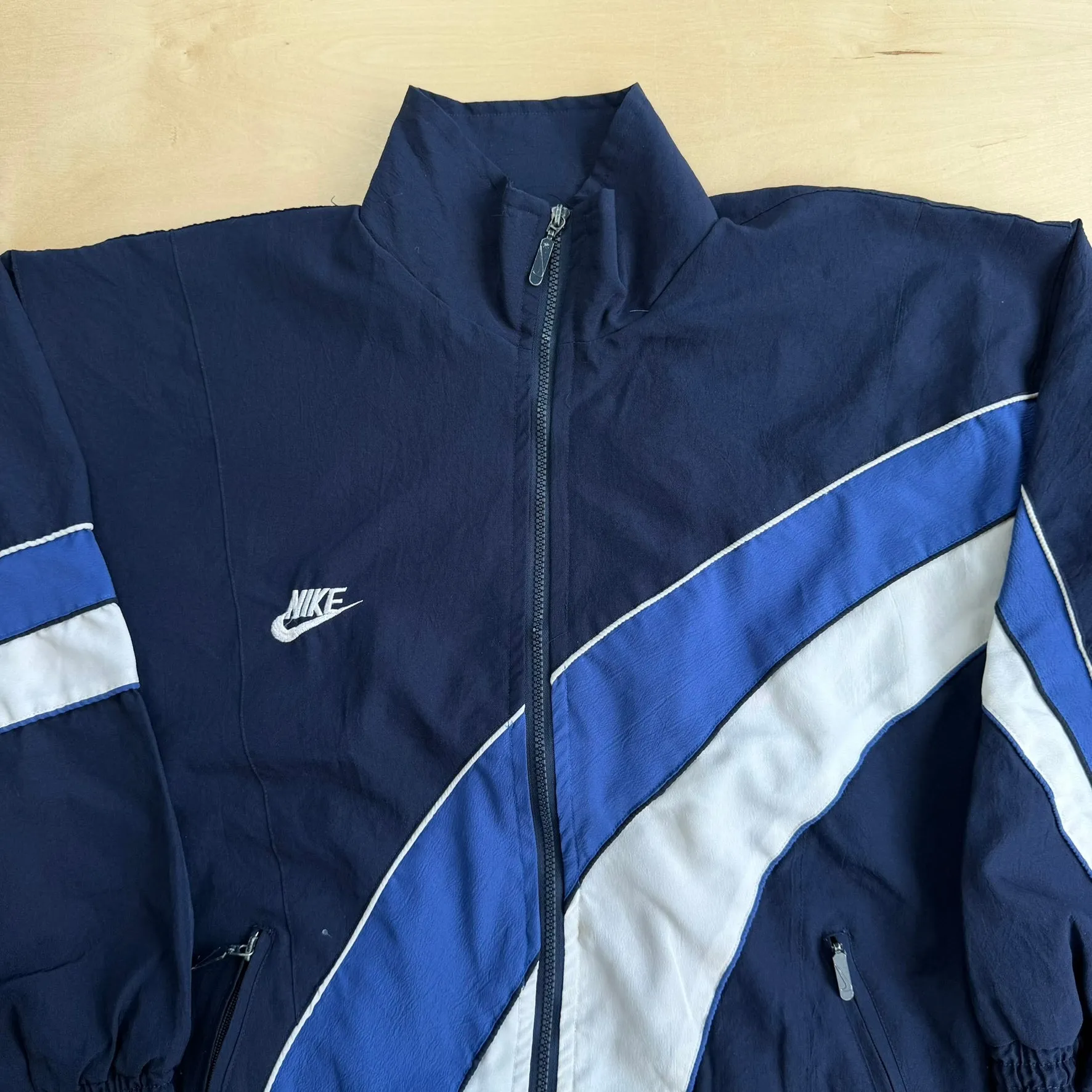 J- Vintage 90s Nike Embroidered Swoosh & Text Made In USA Zip Up Lightweight Jacket - L sold by HG Vintage product image thumbnail 2