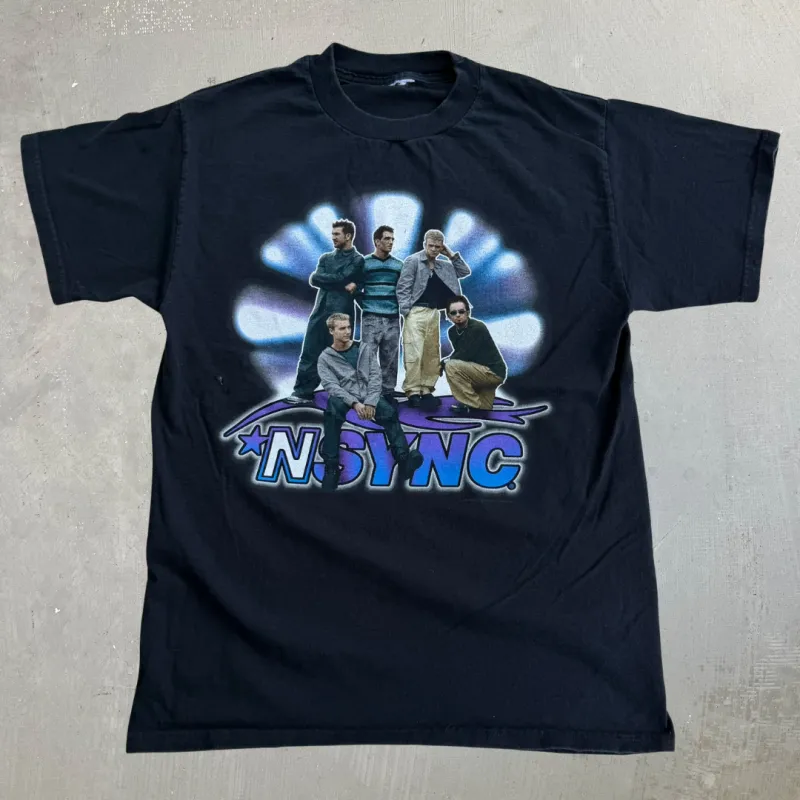 J- Vintage '99 NSYNC Concert Picture Graphic Tee - M made by HG Vintage