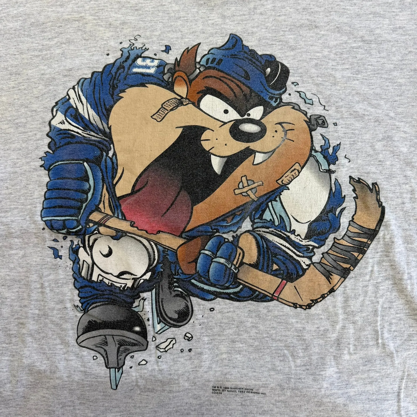 J- Vintage '95 Looney Tunes Tazmanian Devil Hockey Graphic Single Stitch Tee - XL sold by HG Vintage product image thumbnail 2