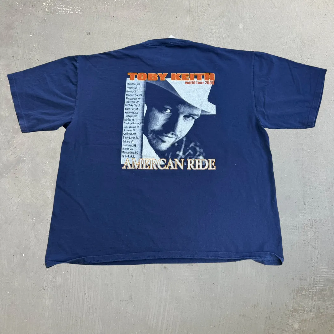 J- Vintage '09 Toby Keith American Ride World Tour Picture Graphic Tee - 2XL sold by HG Vintage product image thumbnail 3