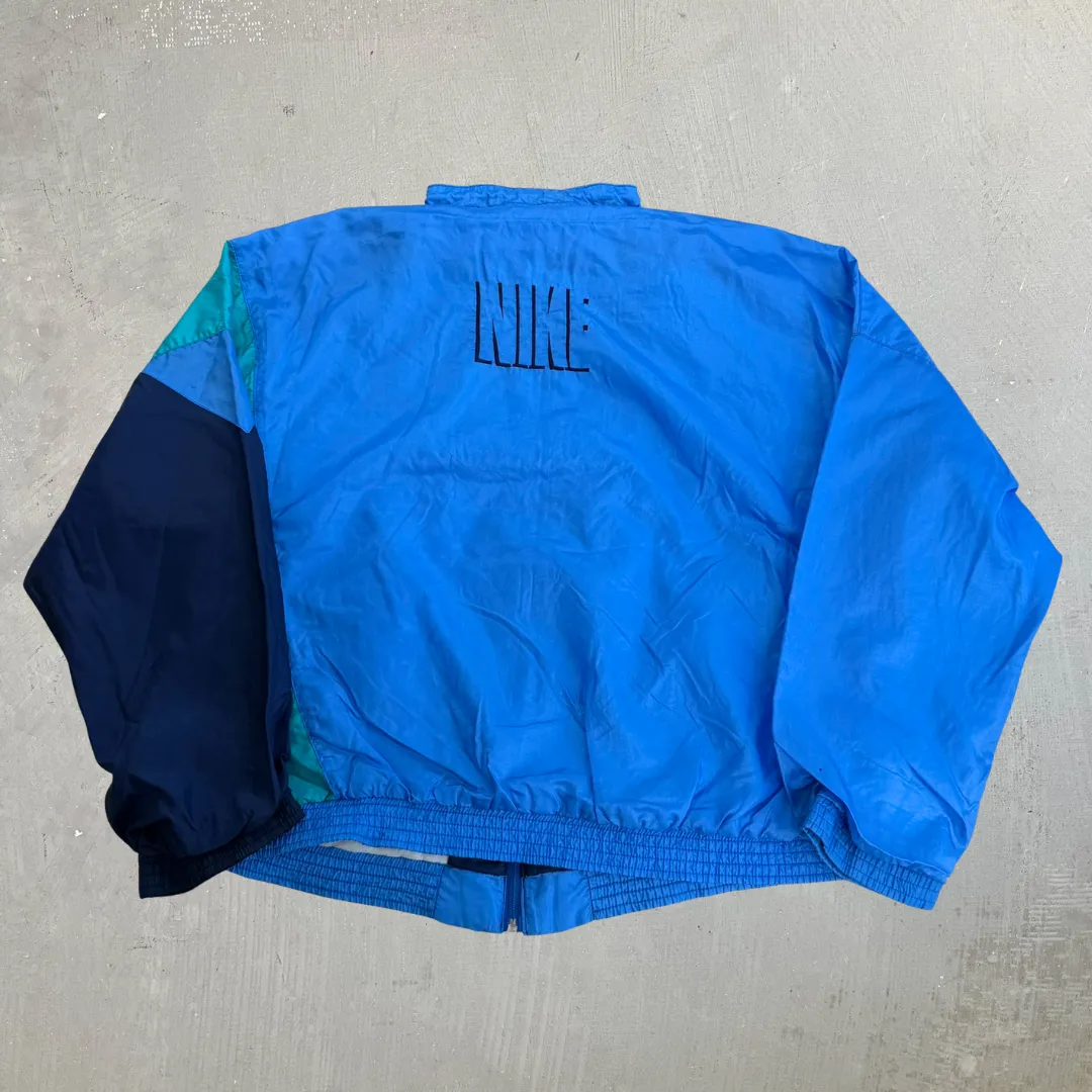 J- Vintage 90s Nike Embroidered Swoosh & Text Light Blue Zip Up Lightweight Jacket - L sold by HG Vintage product image thumbnail 3