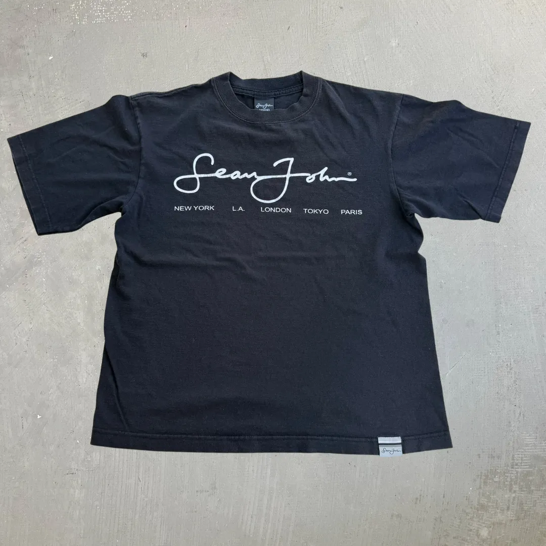 J- Vintage Sean John Logo Cursive Text Tee - M sold by HG Vintage
