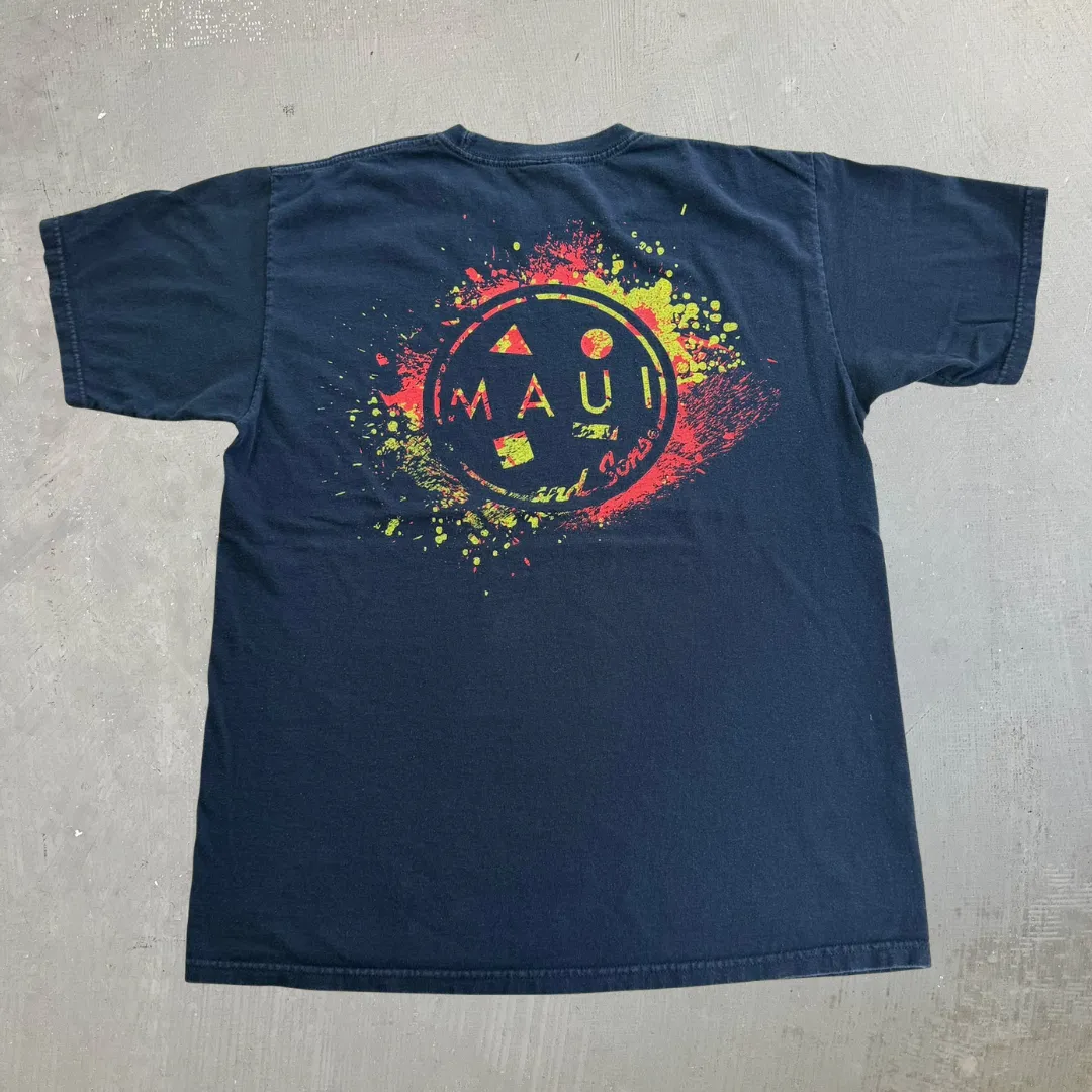 J- Vintage Maui & Sons Logo Graphic Tee - L sold by HG Vintage product image thumbnail 3