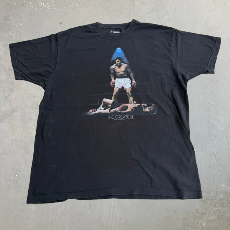 J- Muhammad Ali The Greatest Standing In Ring Picture Graphic Tee - XL made by HG Vintage
