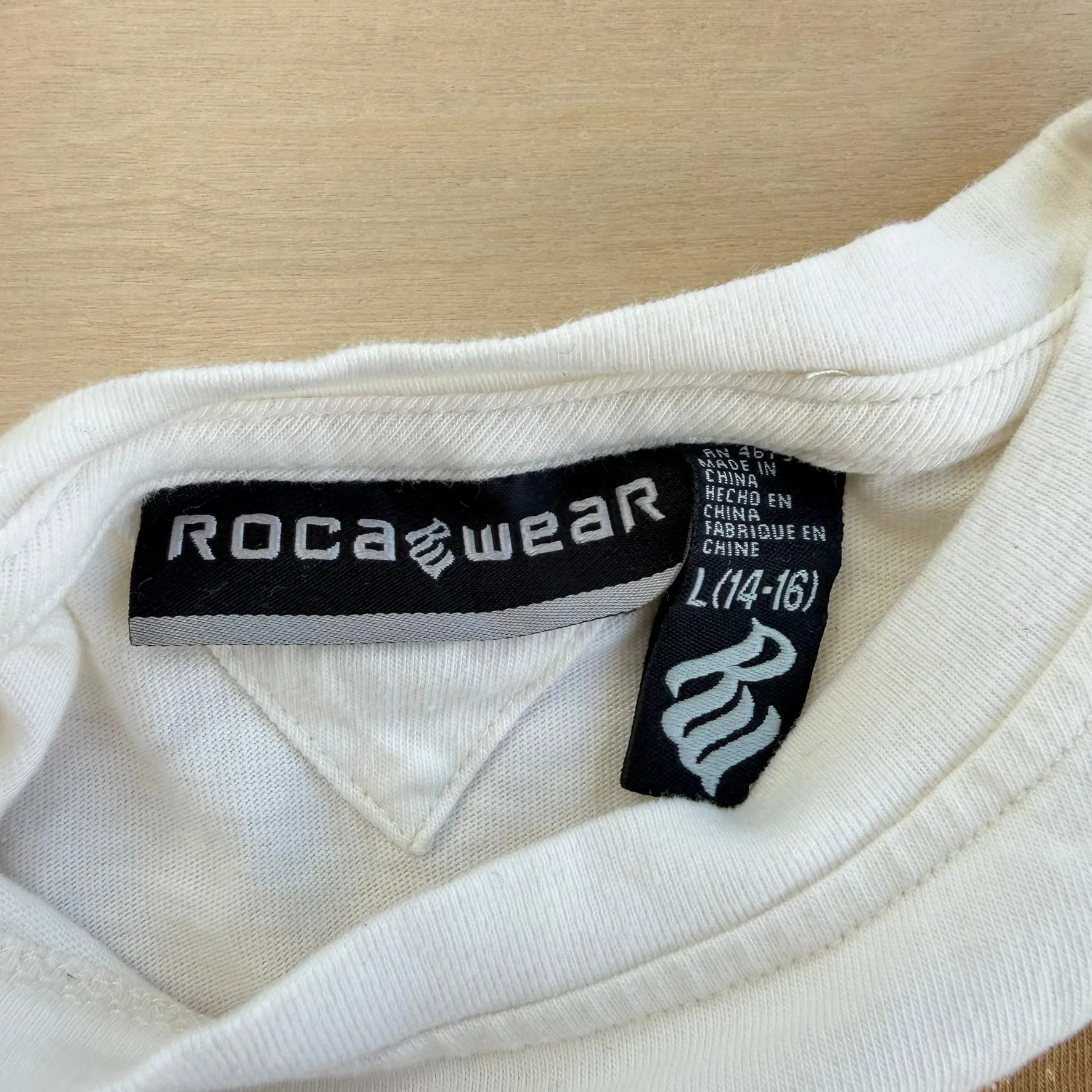 J- Vintage Rocawear Soldiers & Dog Tags Graphic Long Sleeve Tee - L sold by HG Vintage product image thumbnail 3