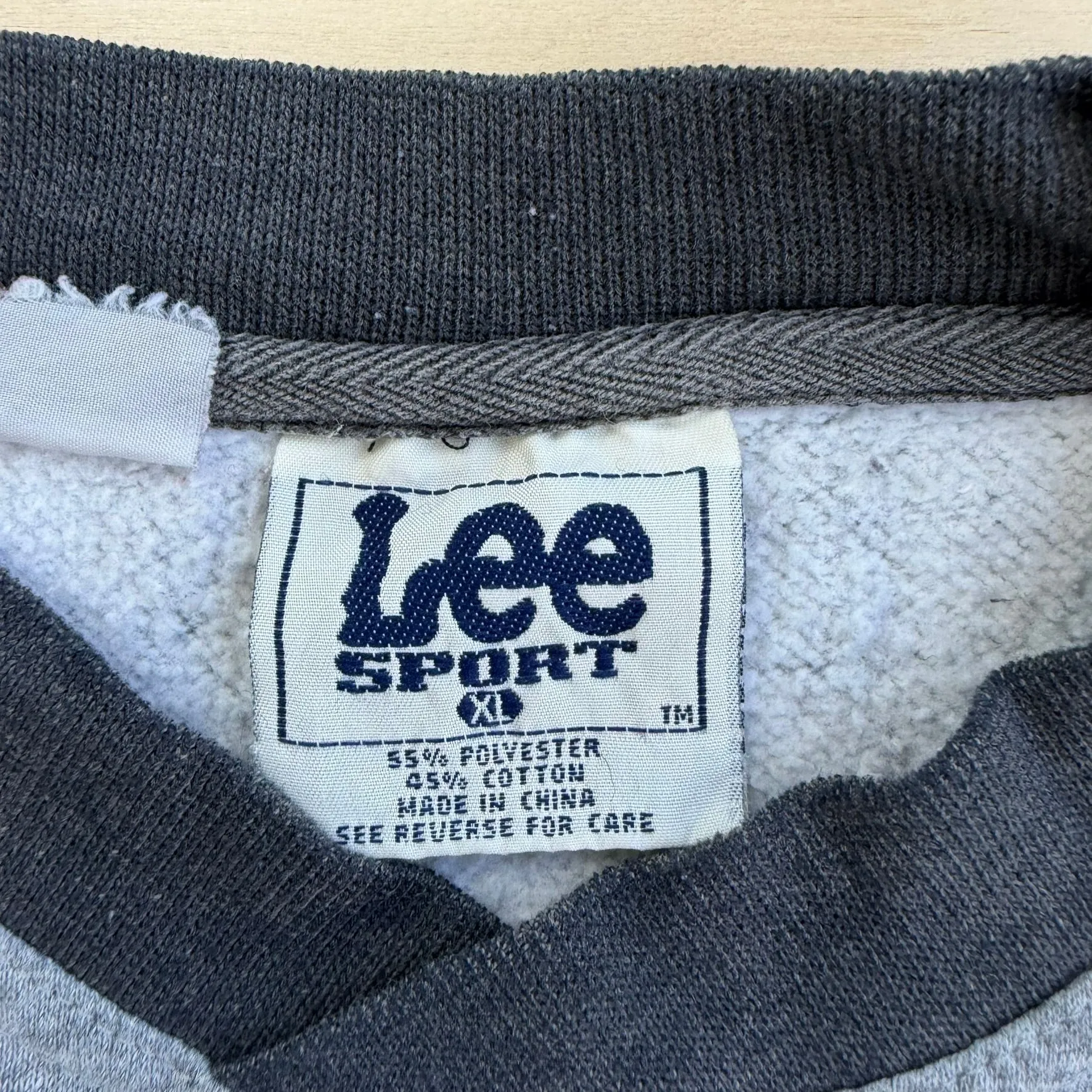 J- Vintage Baltimore Ravens NFL Lee Embroidered Logo & Text Crewneck - XL sold by HG Vintage product image thumbnail 3