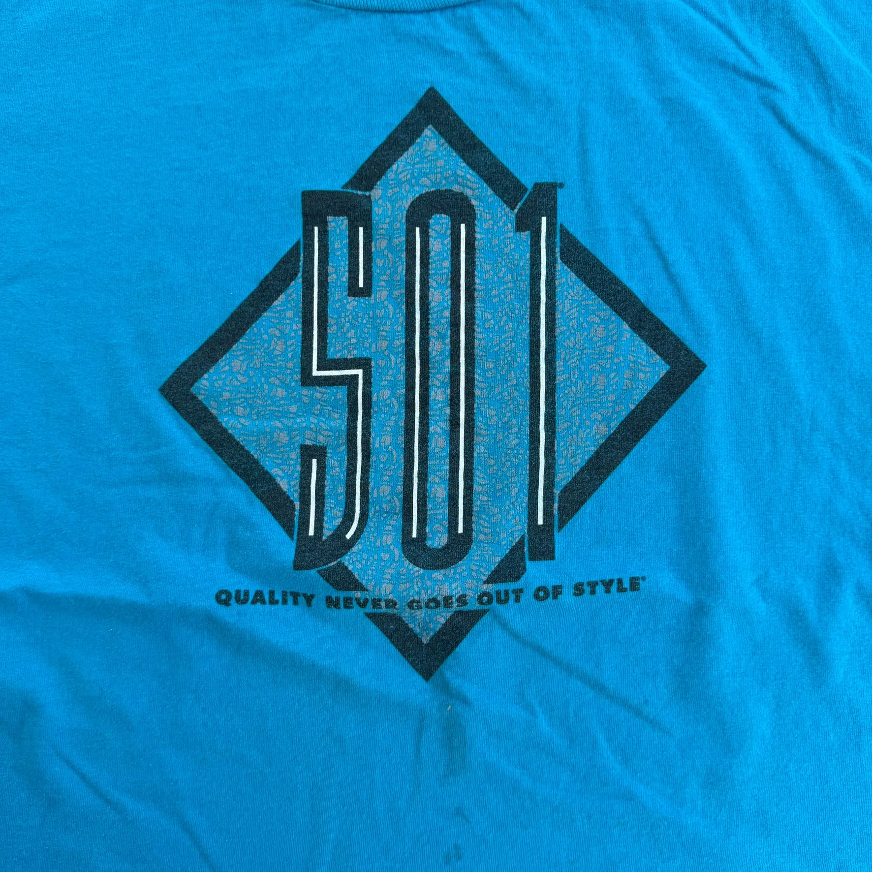 J- Vintage Levi's 501 Graphic Made In USA Single Stitch Tee - L sold by HG Vintage product image thumbnail 2