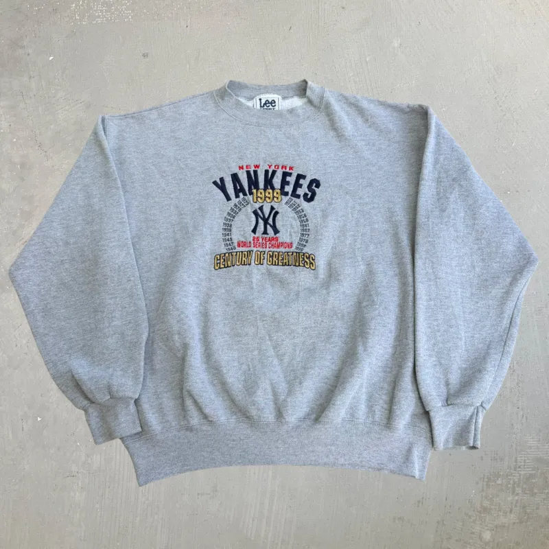 J- Vintage '99 New York Yankees MLB Century Of Greatness Embroidered Crewneck - L made by HG Vintage
