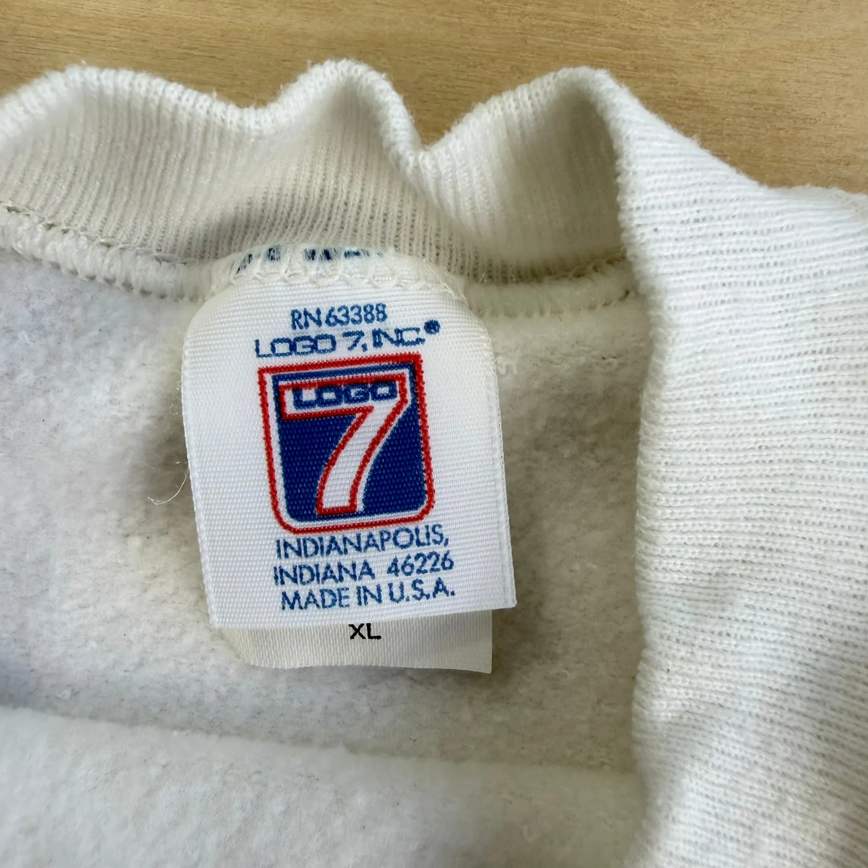 J- Vintage '89 San Francisco Giants MLB World Series Champions Graphic Logo 7 Made In USA Crewneck - XL (fits L) sold by HG Vintage product image thumbnail 5