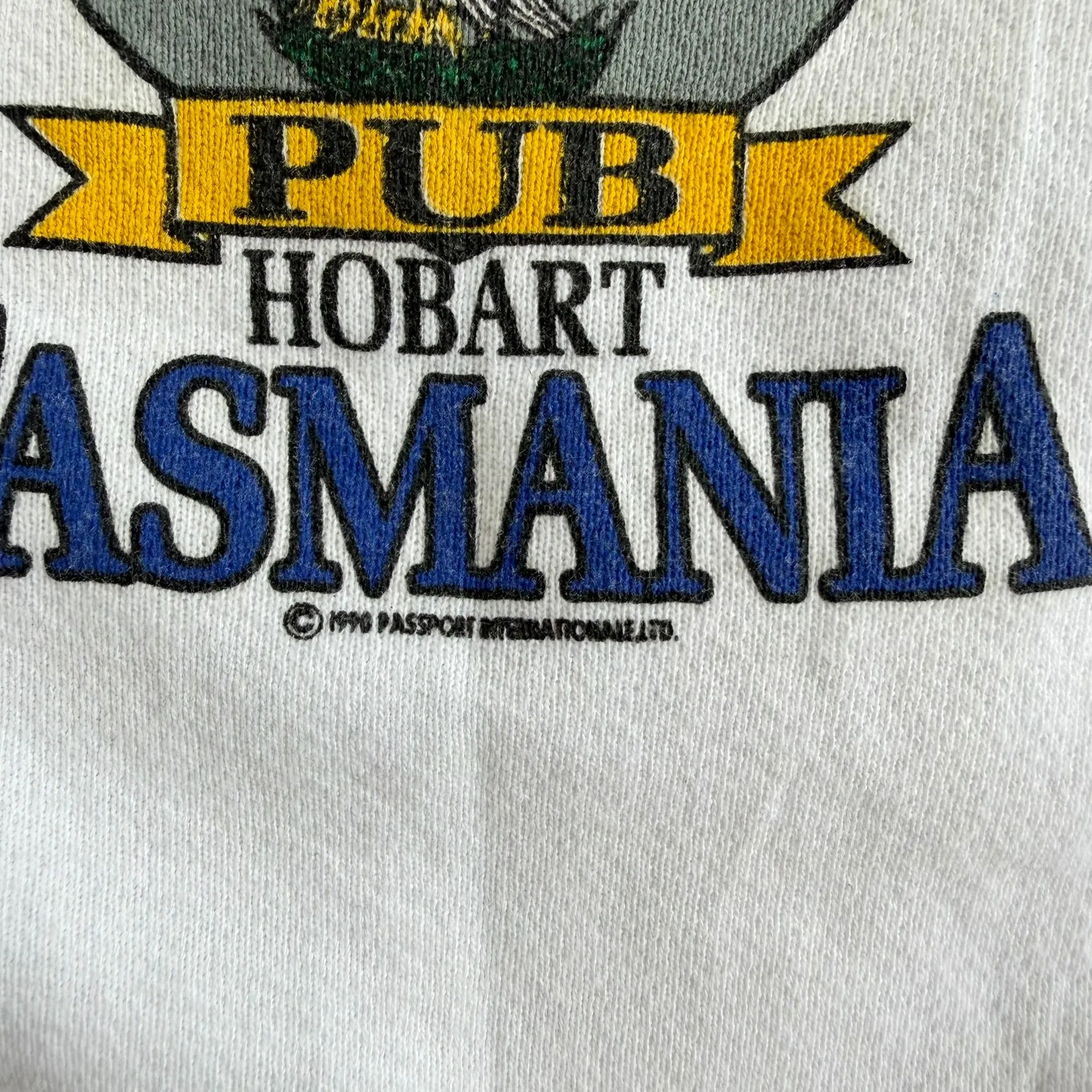 J- Vintage '90 Patterson's Pub Tasmania Graphic Made In USA Crewneck - L sold by HG Vintage product image thumbnail 3