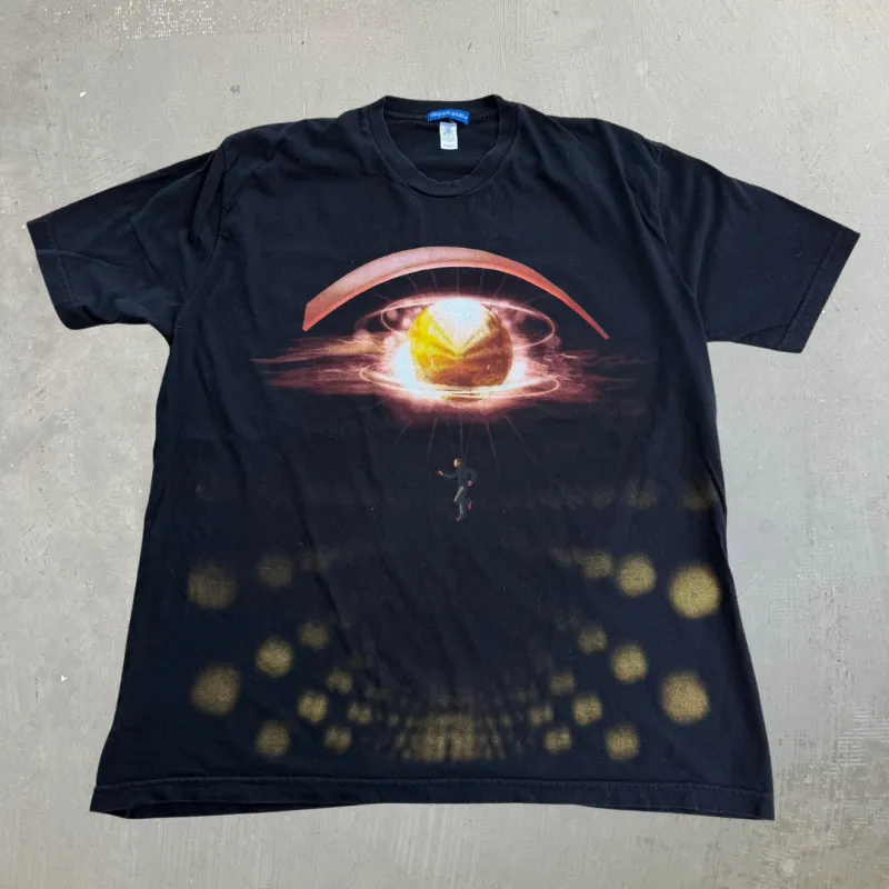 J- Vintage '06 Cirque Du Soleil Delirium Jumbo Print Graphic Made In USA Tee - 2XL (fits XL) made by HG Vintage