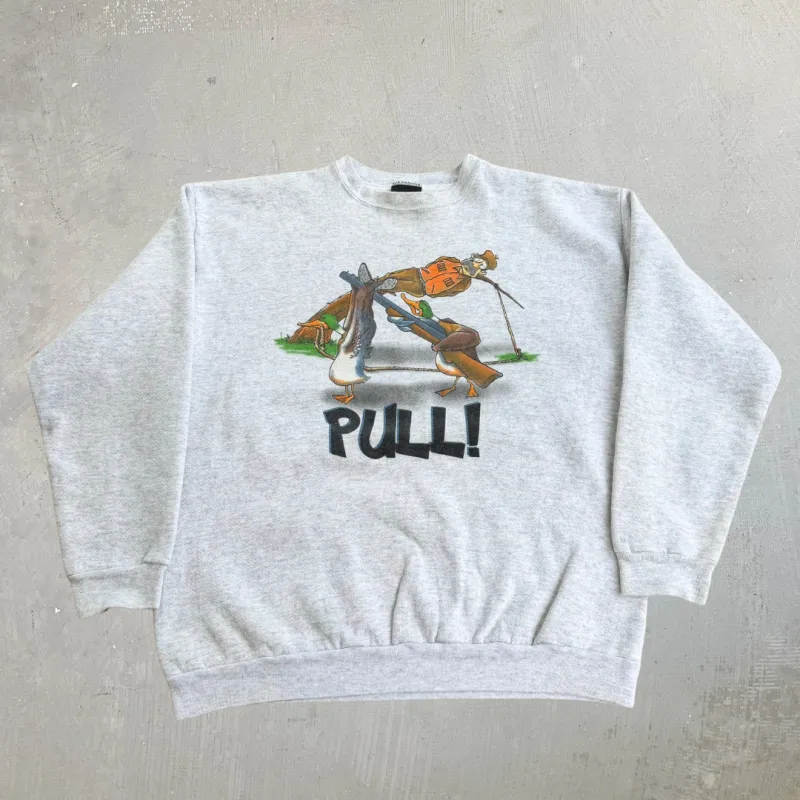 J- Vintage Hunting Ducks Pull! Cartoon Graphic Made In USA Crewneck - L made by HG Vintage