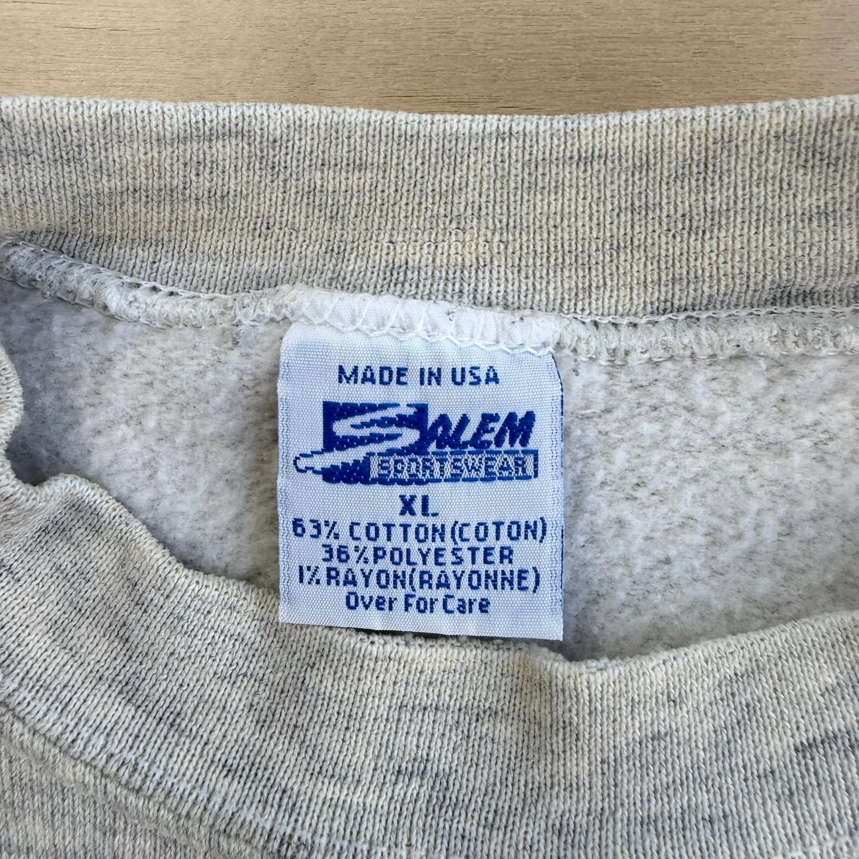 J- Vintage '93 New England Patriots Logo NFL Salems Sportswear Tag Made In USA Crewneck - XL sold by HG Vintage product image thumbnail 4