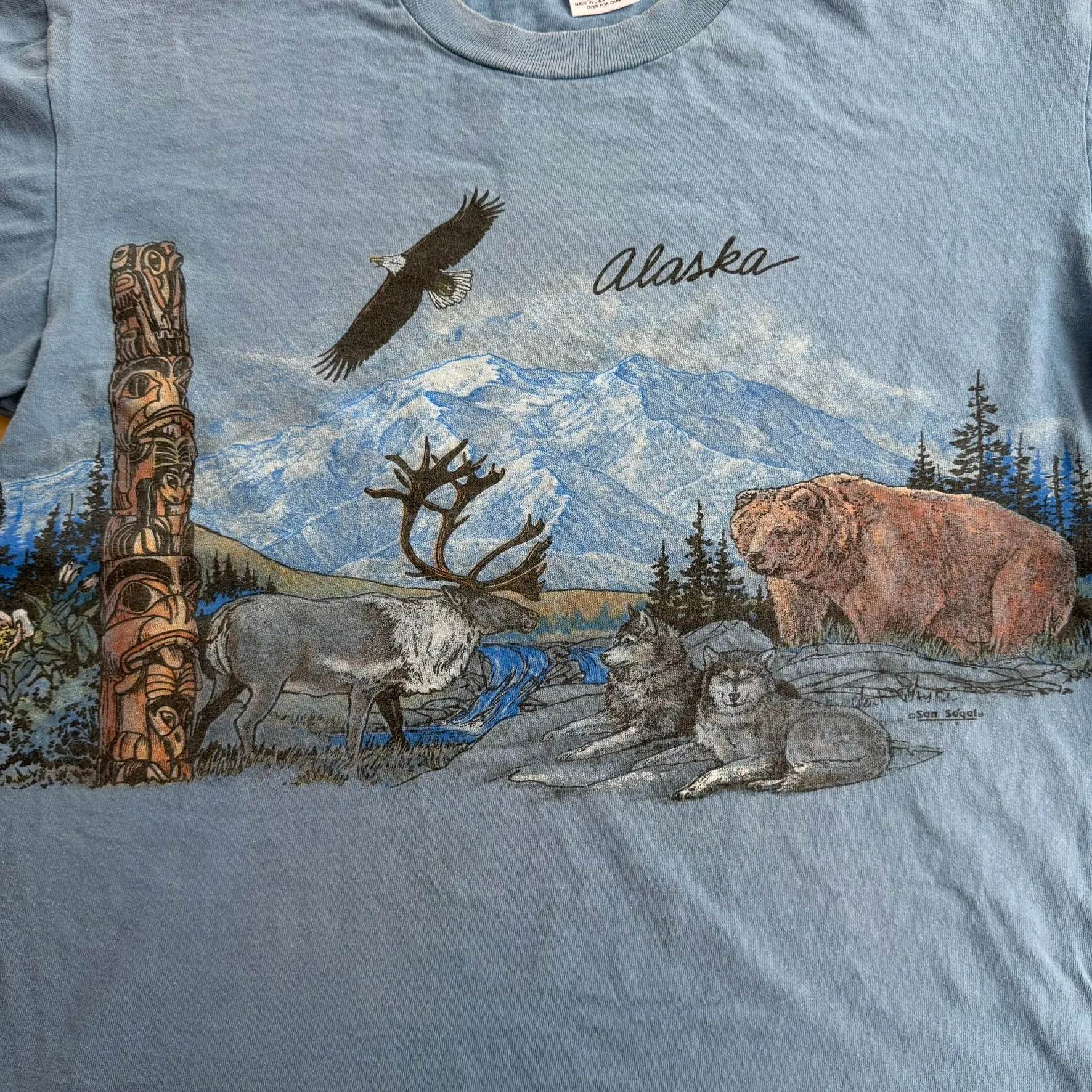 J- Vintage '91 Red Anvil Alaska Animals & Mountains Graphic Made In USA Single Stitch Tee - L sold by HG Vintage product image thumbnail 2