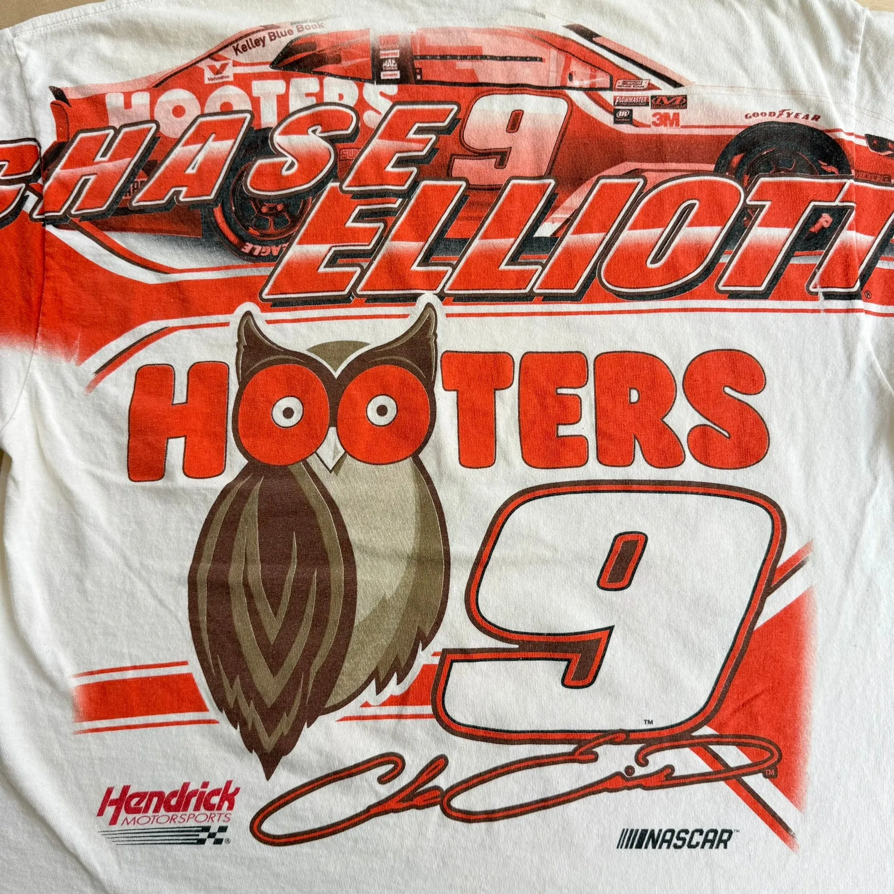 J- Vintage Nascar Hooters Chase Elliot Picture & Car Jumbo Print Tee - XL sold by HG Vintage product image thumbnail 4