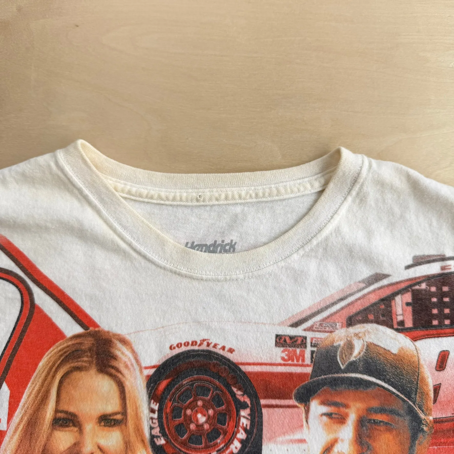 J- Vintage Nascar Hooters Chase Elliot Picture & Car Jumbo Print Tee - XL sold by HG Vintage product image thumbnail 5