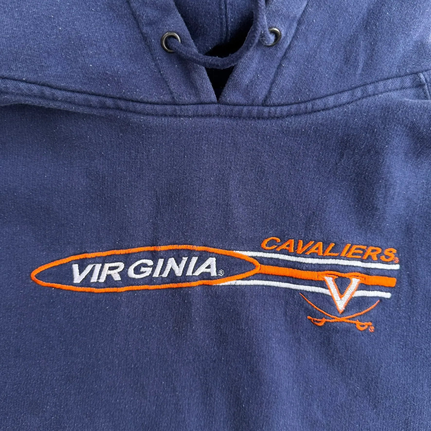 J- Vintage University Of Virginia Cavaliers Embroidered Logo Graphic Pro Player Hoodie - XL sold by HG Vintage product image thumbnail 3