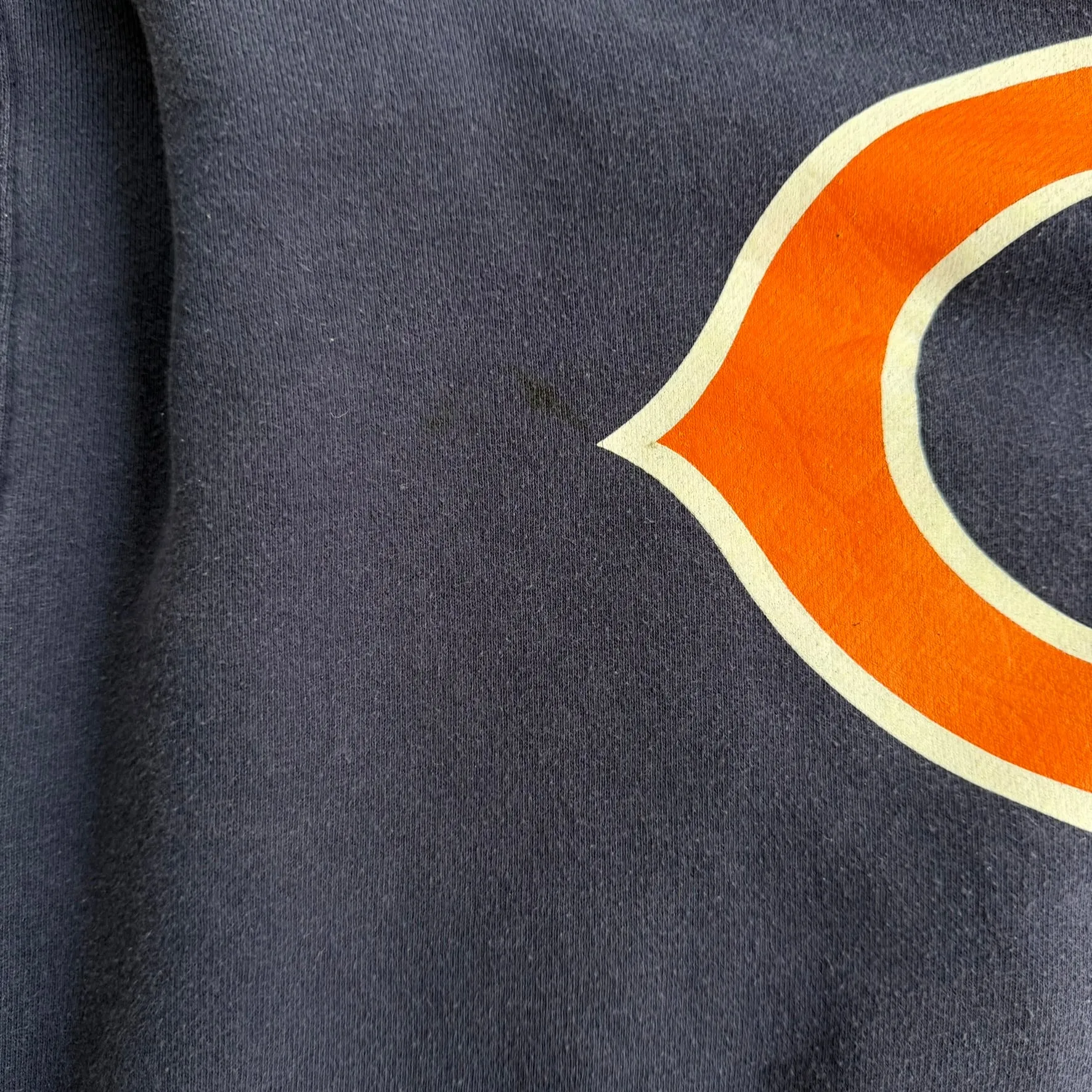 J- Vintage Chicago Bears NFL Reebok Logo Graphic Hoodie - XL sold by HG Vintage product image thumbnail 5