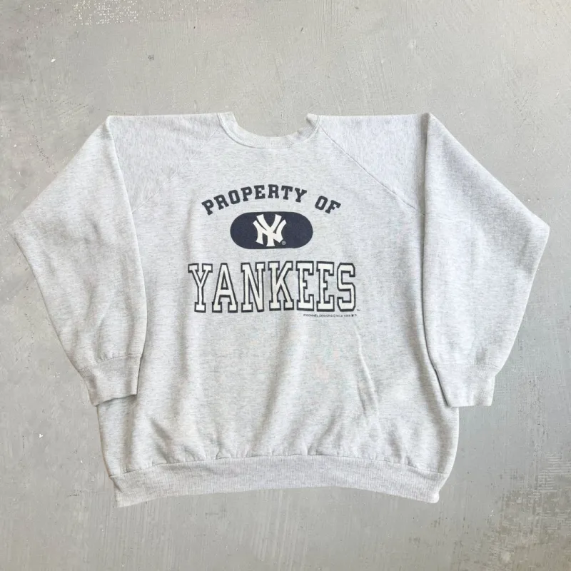 J- Vintage '89 New York Yankees MLB Property Of Yankees Graphic Made In USA Crewneck - XL made by HG Vintage