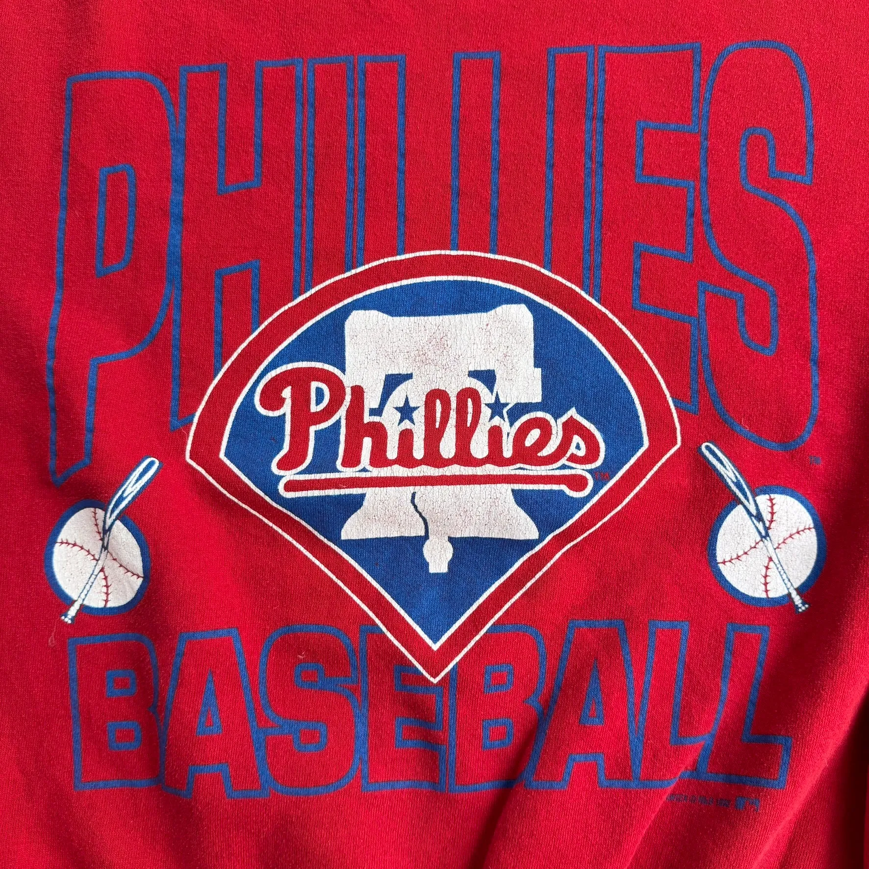 J- Vintage '92 Philadelphia Phillies MLB Logo Graphic Made In USA Crewneck - L sold by HG Vintage product image thumbnail 2